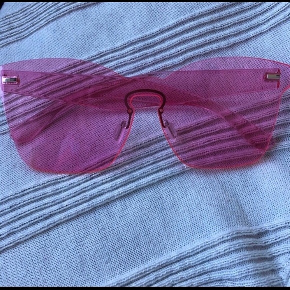 TRENDY PINK SUNGLASSES - Picture 4 of 6